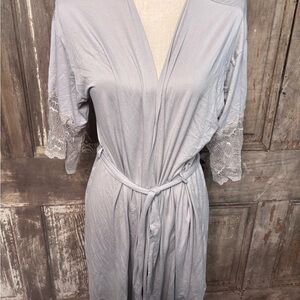 Elegant Gray Lace Trim Robe